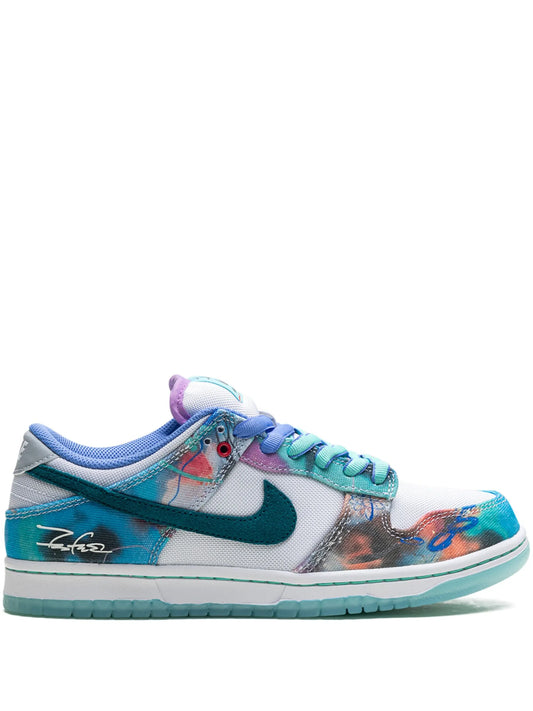 Nike x Futura Laboratories SB Dunk Low "Bleached Aqua"