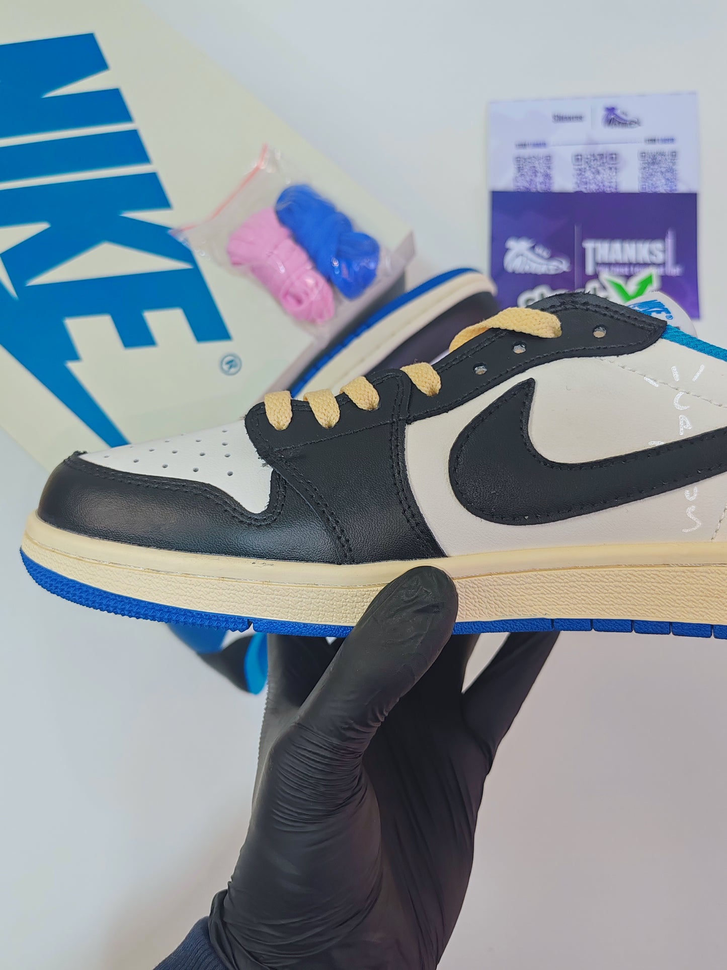 Air Jordan 1 Low Fragment x Travis Scott